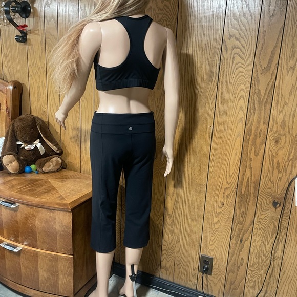 Lululemon" Groove Crop black - Picture 3 of 14
